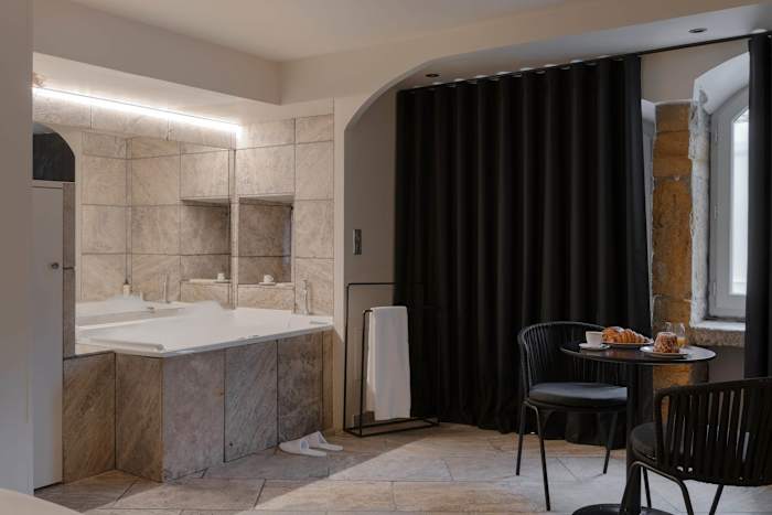 Suite Luna, Lyon – 7