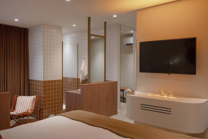 Suite Roméo, Lyon – 6