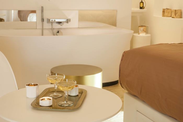 Suite Précieuse, Lyon – 3