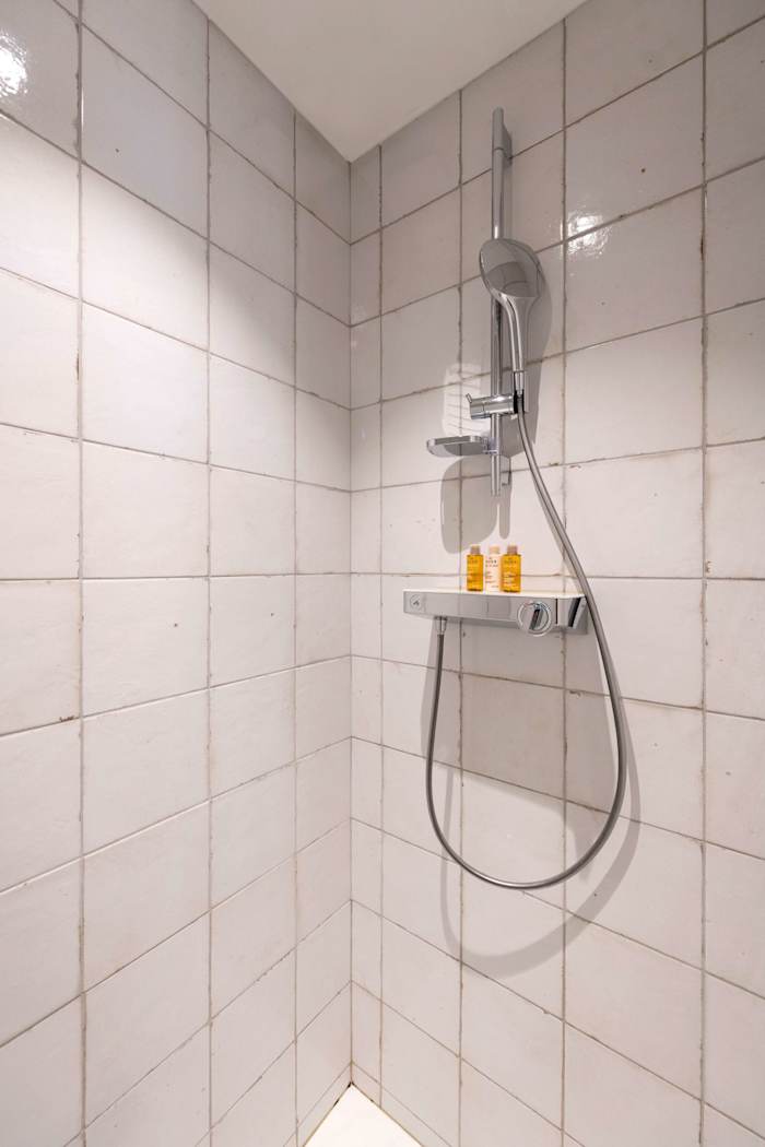 Suite Sienna, Lyon – 9