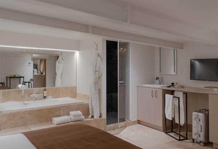 Suite Velours, Lyon – 6