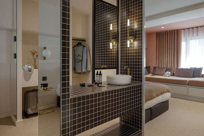 Suite Villari, Lyon – 8