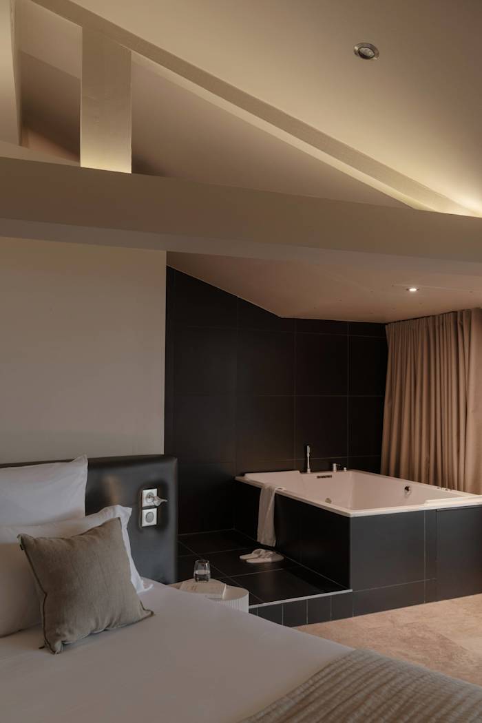 Suite Divine, Lyon – 6