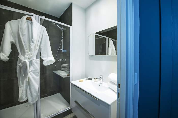 Suite Rendez-Vous, Lyon – 5
