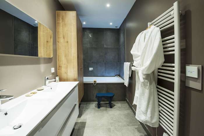 Suite Rendez-Vous, Lyon – 6