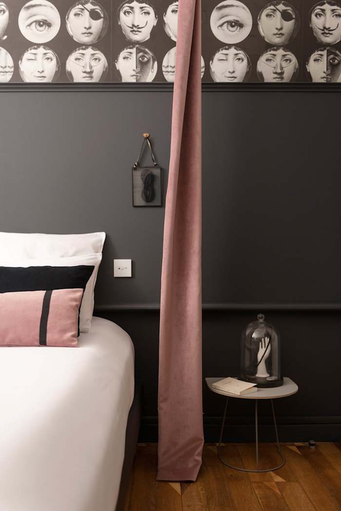 Suite Mystère, Lyon – 9