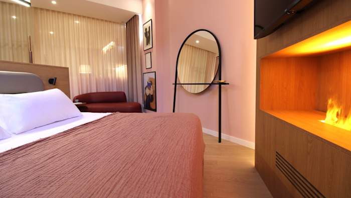 Suite Rubis, Lyon – 4