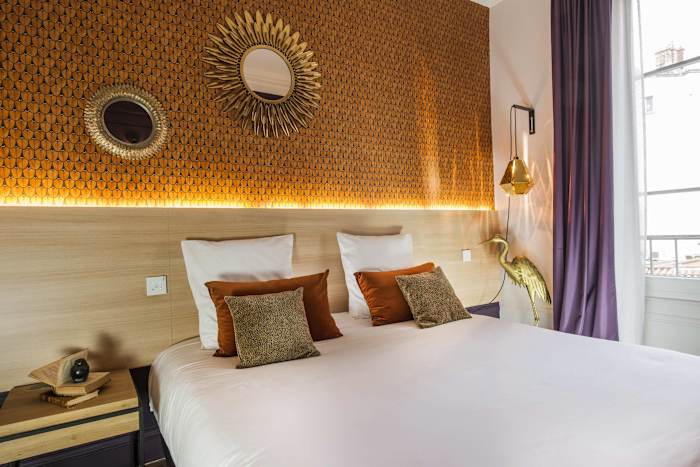 Suite Fauve, Lyon – 4