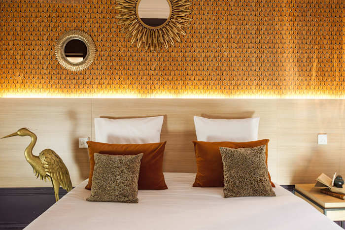 Suite Fauve, Lyon – 7