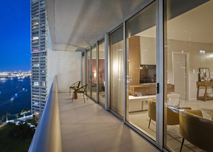 Icon Brickell #1803 — 1BR W Hotel suite