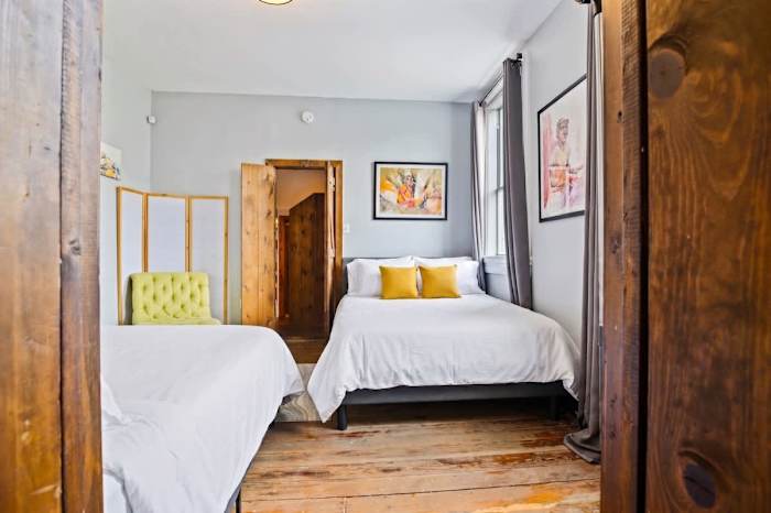 Ursulines Colorful Historic Home near French Qtr — Bed 1 - Two Queen Beds