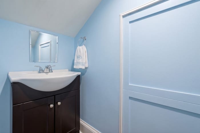 Victorian Cottage Steps to FQ | Historic Getaways — 1257-half-bath-PS