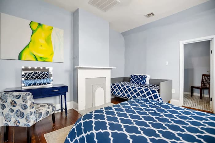 Anne Marie’s Creole Cottage - Historic Getaways — Bed 1 - Queen and Twin