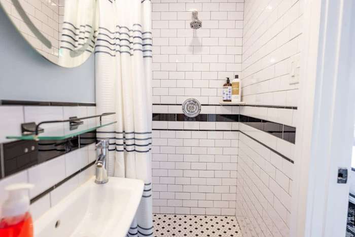 New Marigny Retreat: Steps to Bars & Music — 1125Mandeville-54