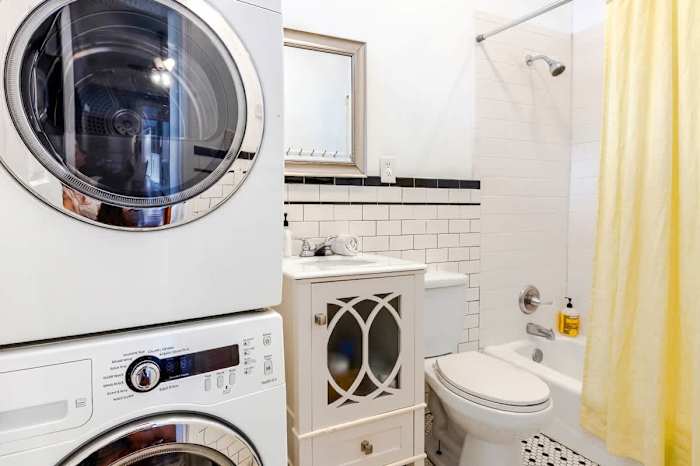 Historic Ursulines Gem near FQ | Historic Getaways — 1520-bath-1-web