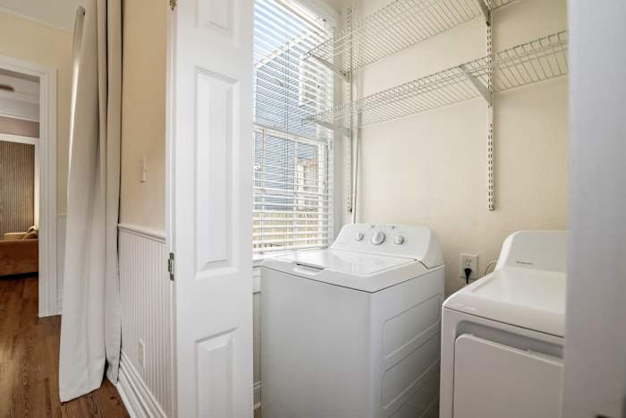 Dumaine Historic Gem - Front House — 08-1527 Dumaine St