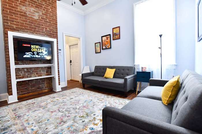 Combine both units Front and Back in Historic Claiborne Mansion — House 2 · second floor