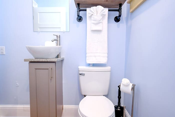 Governors Apartment -  2 bedroom  - Steps to FQ