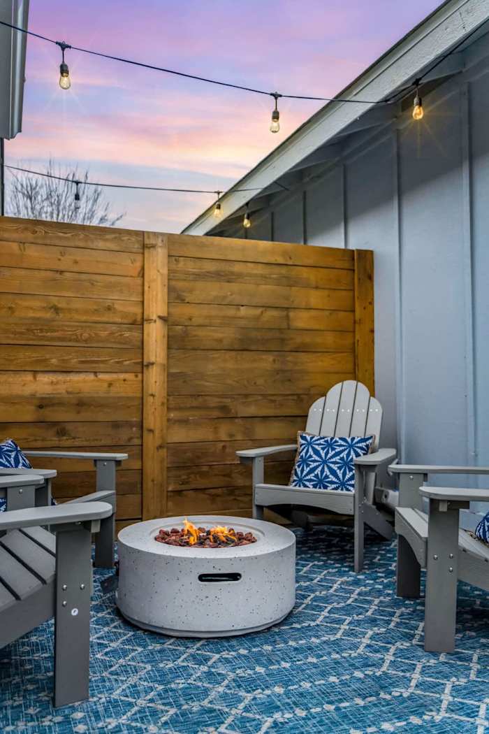 ATX Jukebox | Jacuzzi | Shuffleboard | Fire Pit — _AR59129