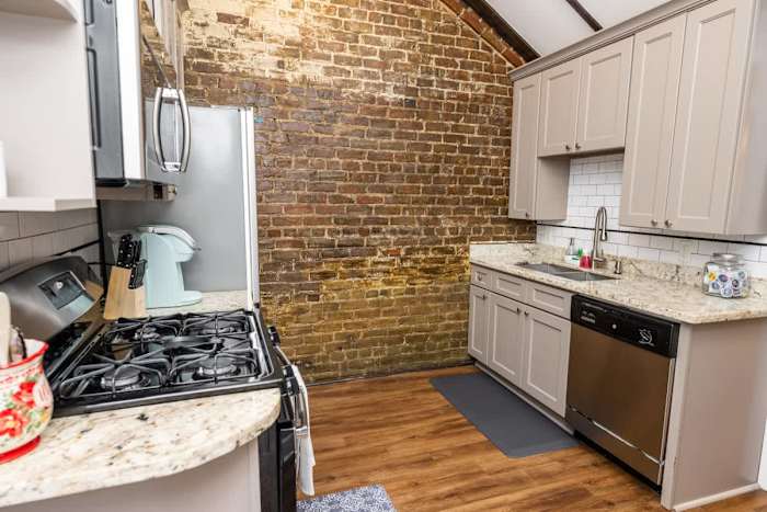 Historic Marigny Home Close to Frenchmen Street — 1125Mandeville-44