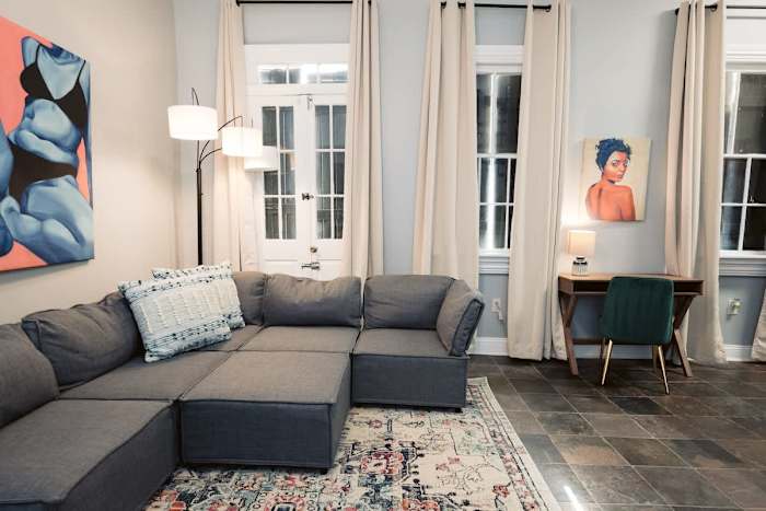 1529 Dumaine Contemporary Charming home