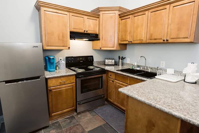 1529 Dumaine Contemporary Charming home