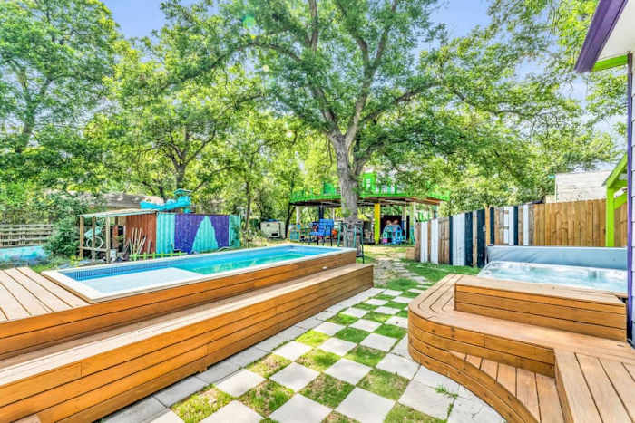 The Hartyard | 3 Houses! | Pool & Hot Tub — 1605ALAMOST-BLUEHOUSE-52991
