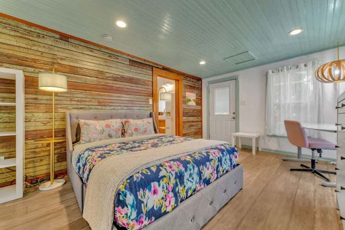 The Hartyard | 3 Houses! | Pool & Hot Tub — 79124-269739-Is-U0g9Of8TNcQiM06DNii6geLyjiXnVBt3eHreHyj4-66dcd58c634c2