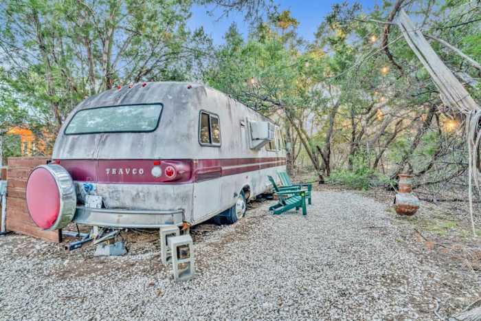 Retro RV | Chiminea | Hot Tub | Near Wineries — RV Exterior
