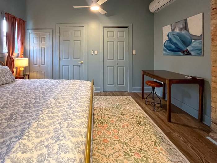 Pool & Pets Welcome: Loft by French Quarter