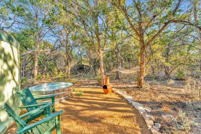 Romantic Yurt | Cowboy Pool | Hot Tub| Near Wine — Patio at sunset