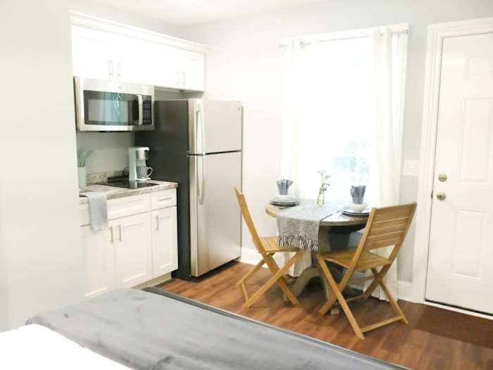 Charming St. Ann Studio - by Historic Getaways — 1523StAnn-14