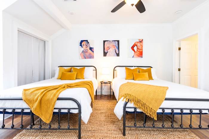 St Ann Home - Great for Groups - Steps to Quarter