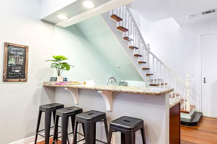 St Ann Home - Great for Groups - Steps to Quarter