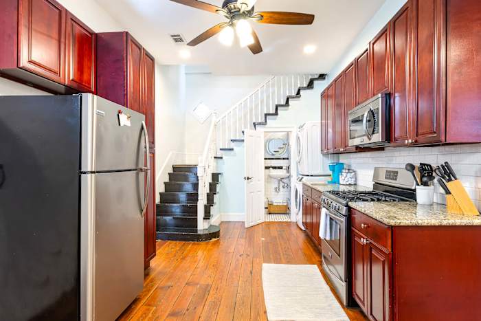 St Ann Home - Great for Groups - Steps to Quarter