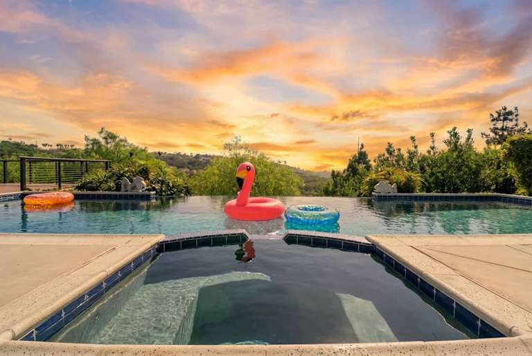 4BR (7 Beds)| Pool | Hot Tub| Games |Views