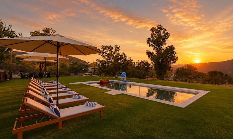 4 Bedrooms | Pool | Views | Games | Gym |