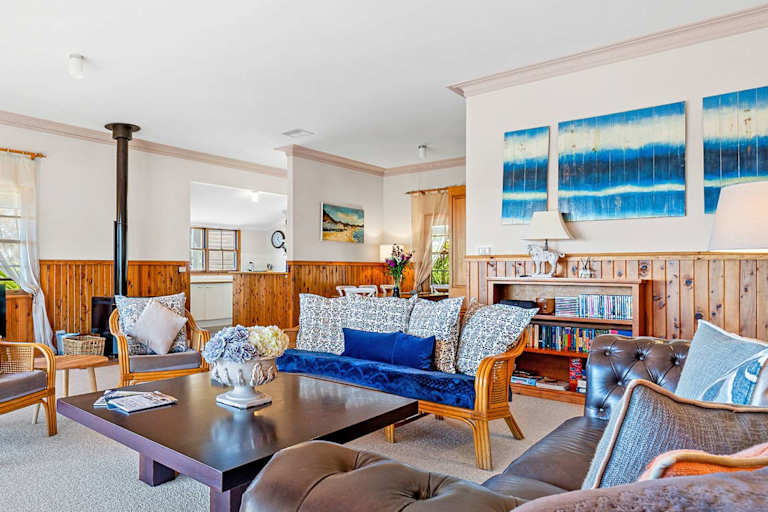 Chalet on Trafalgar holiday home at Tuross Head