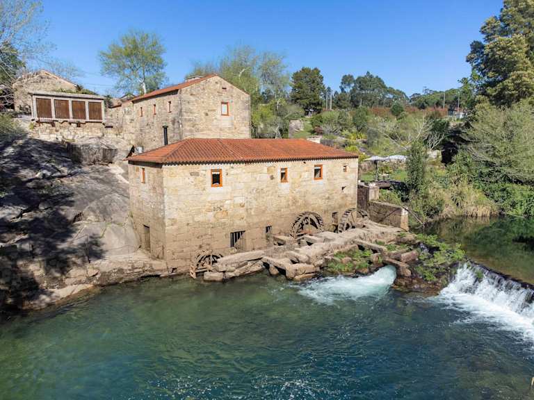 The Complete Guide to North Portugal: Beaches, Wine, and the Coast Most Visitors Never Discover