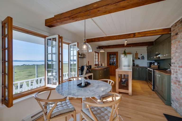 Bord du fleuve | Dépendance sur les battures