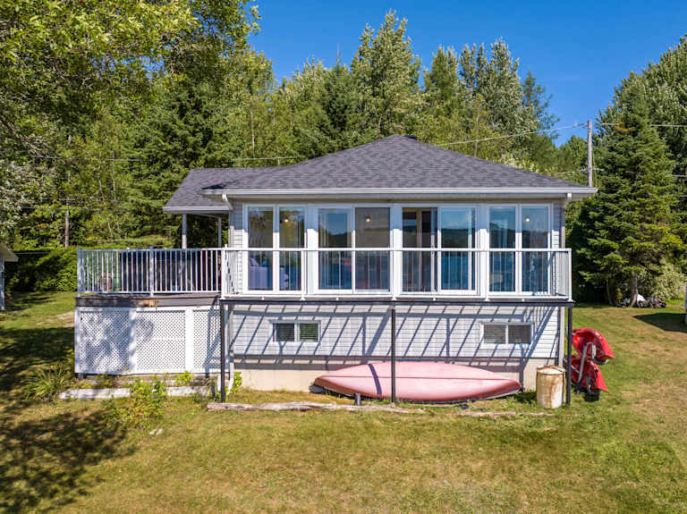 Spa et Accès au Lac | Le Chic Shack des 3 lacs
