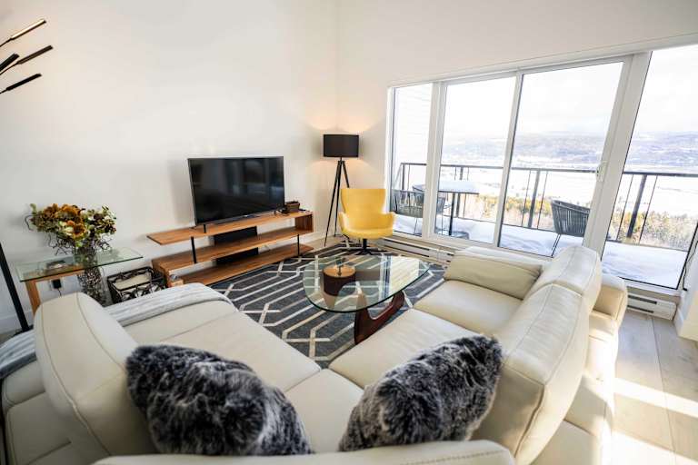 401 | Condo High-End | Vue Incroyable & Piscine