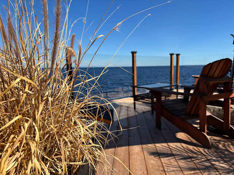 Confort et Vue Imprenable sur le Lac | Vaela