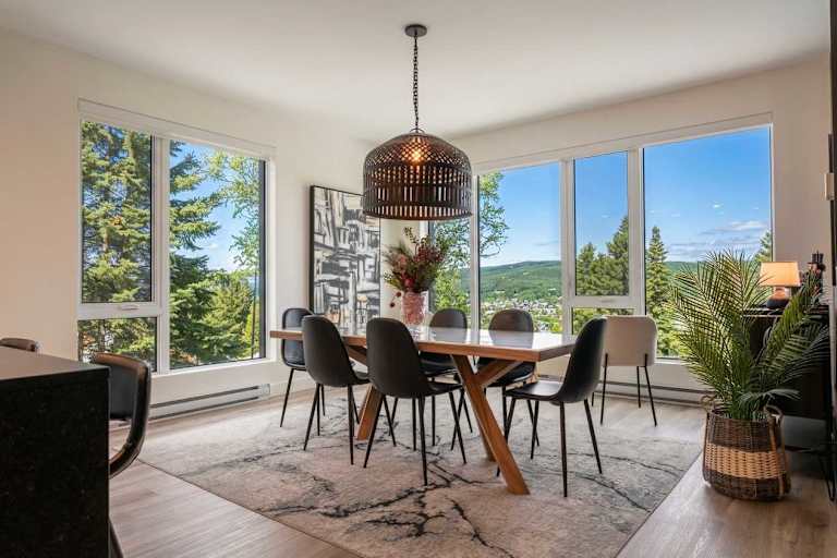 211 | Bright Condo | Pool and Cozy Atmosphere