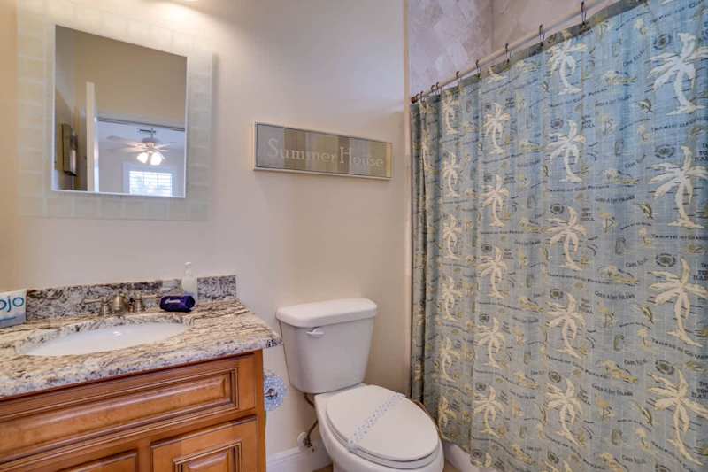 Upstairs Primary Bathroom