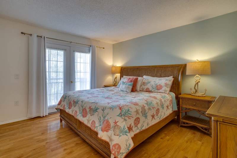 Primary Bedroom - King Bed