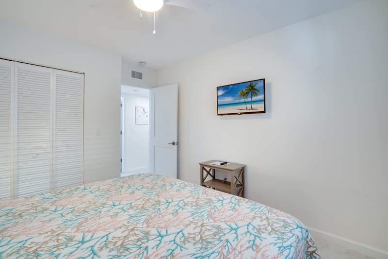 Unit B Bedroom 2