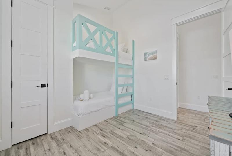 Bedroom - Twin Bunk Beds