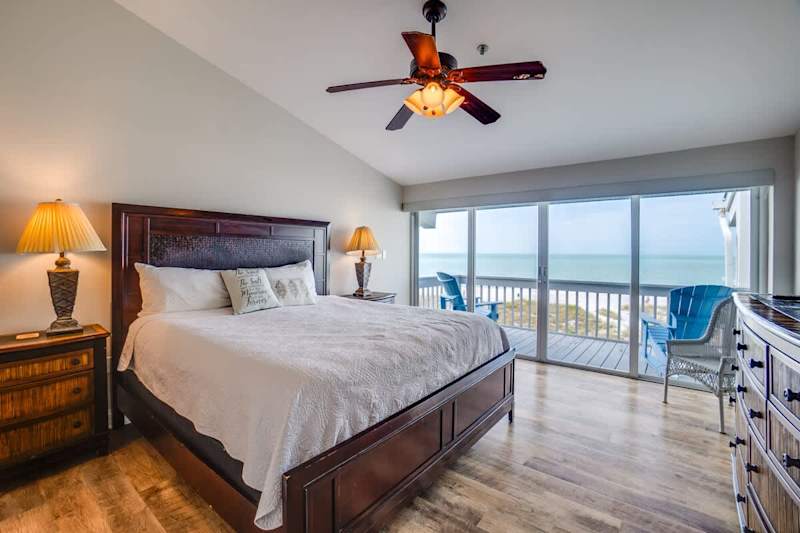 Primary Bedroom - King Bed