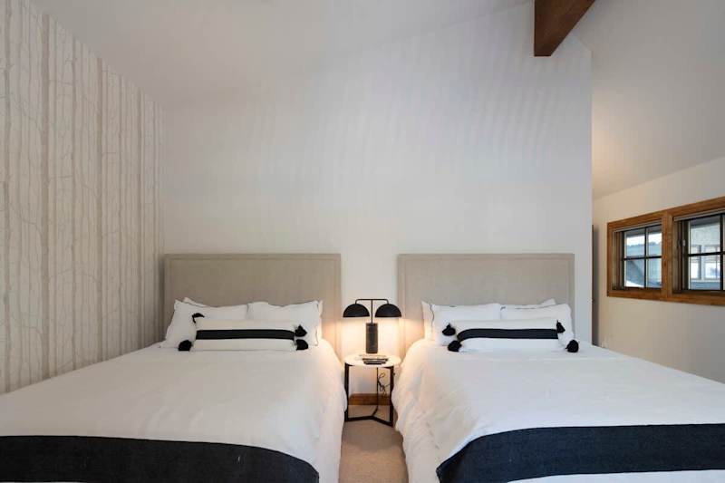 Bedroom (1 of 2)